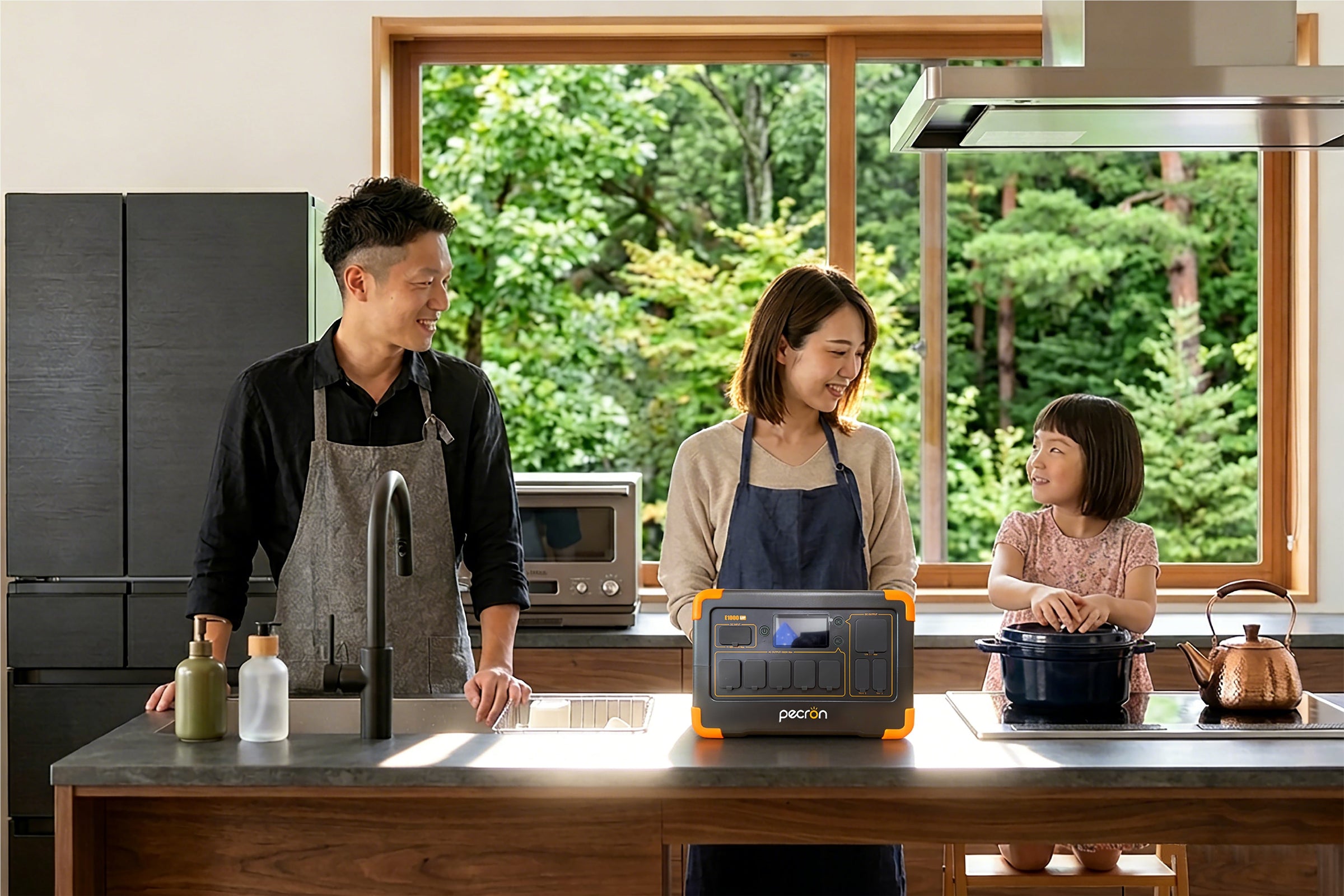 ポータブル電源だけで生活は可能？現実的なオフグリッド生活の考え方を解説